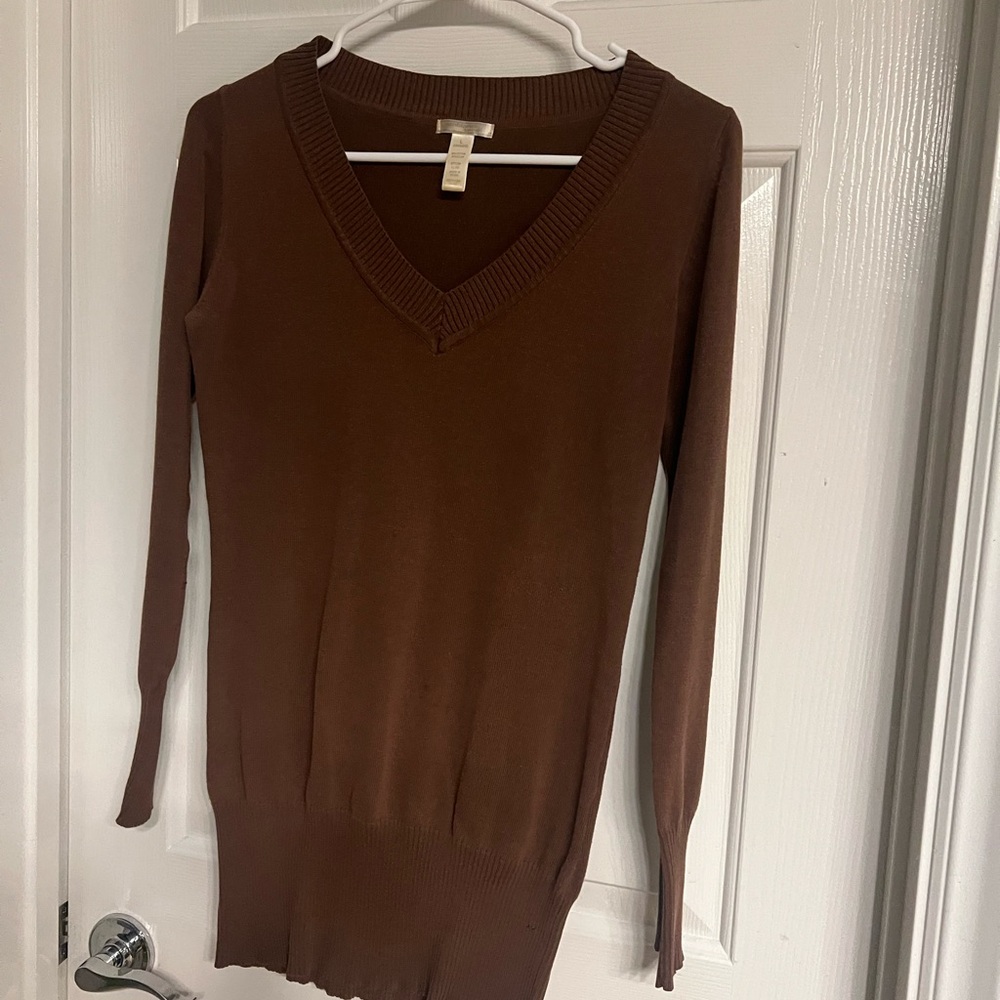 Brown sweater- vneck